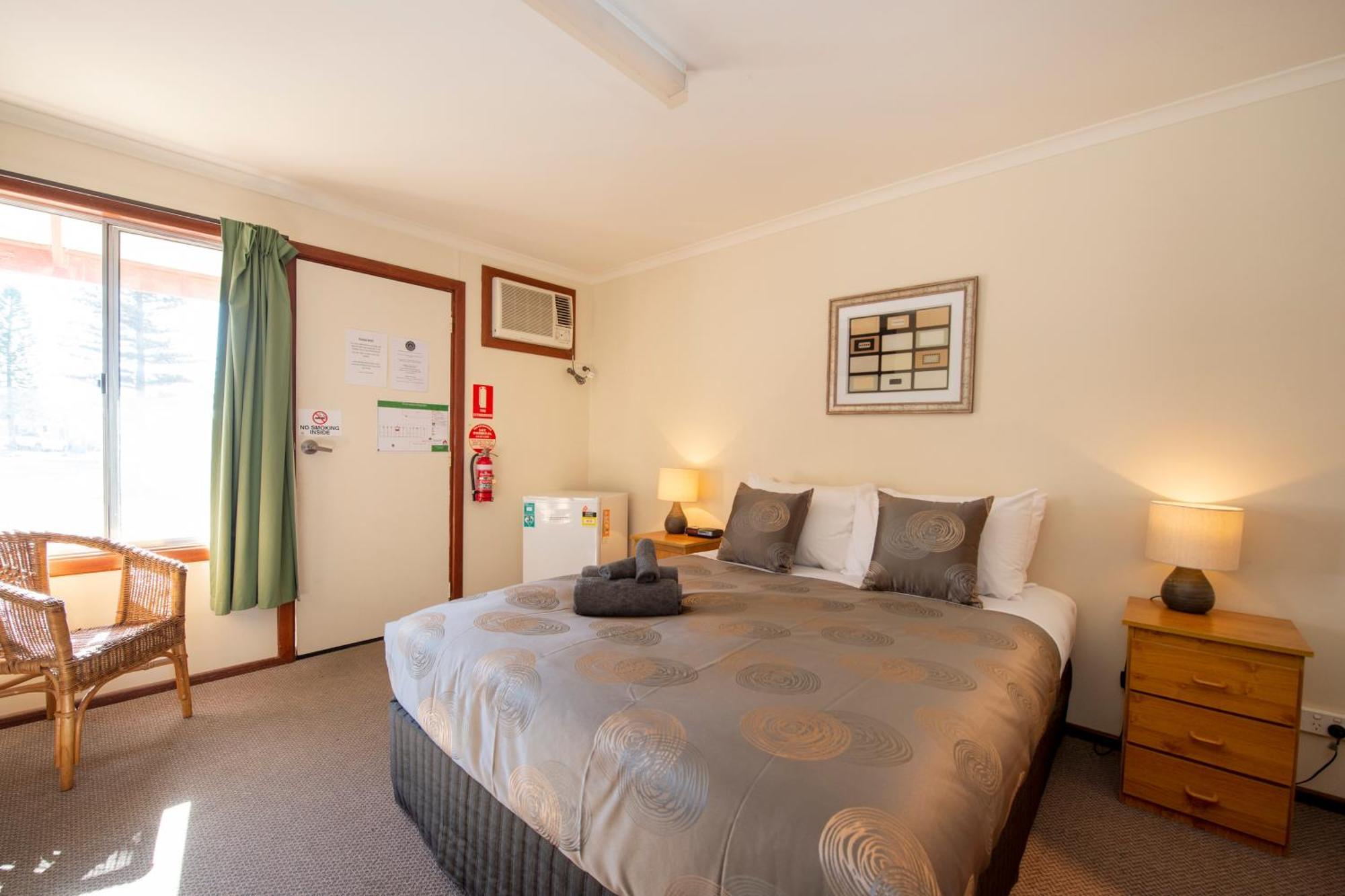 Ardrossan Hotel Motel Exterior photo
